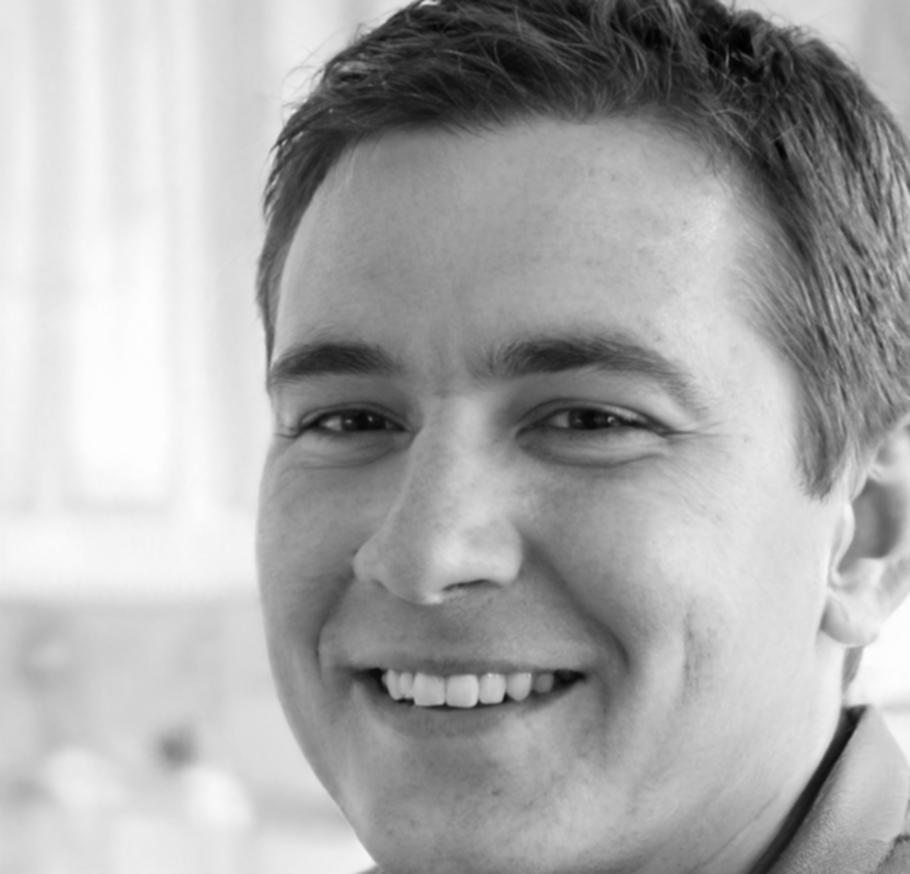 Portrait de Julien Martinez, formateur expert en maquillage théâtral